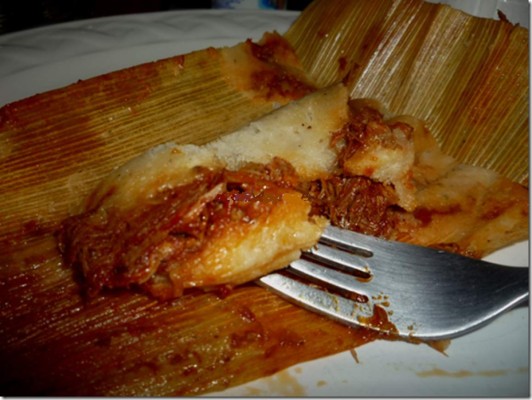 Confiscan 450 tamales en el aeropuerto de Los Ángeles